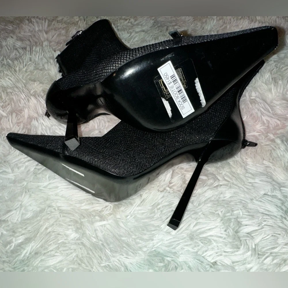 New SAINT LAURENT Aston Pointed Toe Sock Bootie In Black Size 38 - Picture 3 of 9